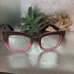 Gradient Pink/wine  Square reading 4x glasses